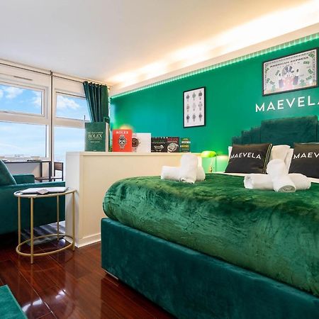 Maevela Apartments - Top Floor Rolex Themed Studio Apt Inside The Cube, Mailbox - Free Netflix & Wifi Birmingam Exterior foto