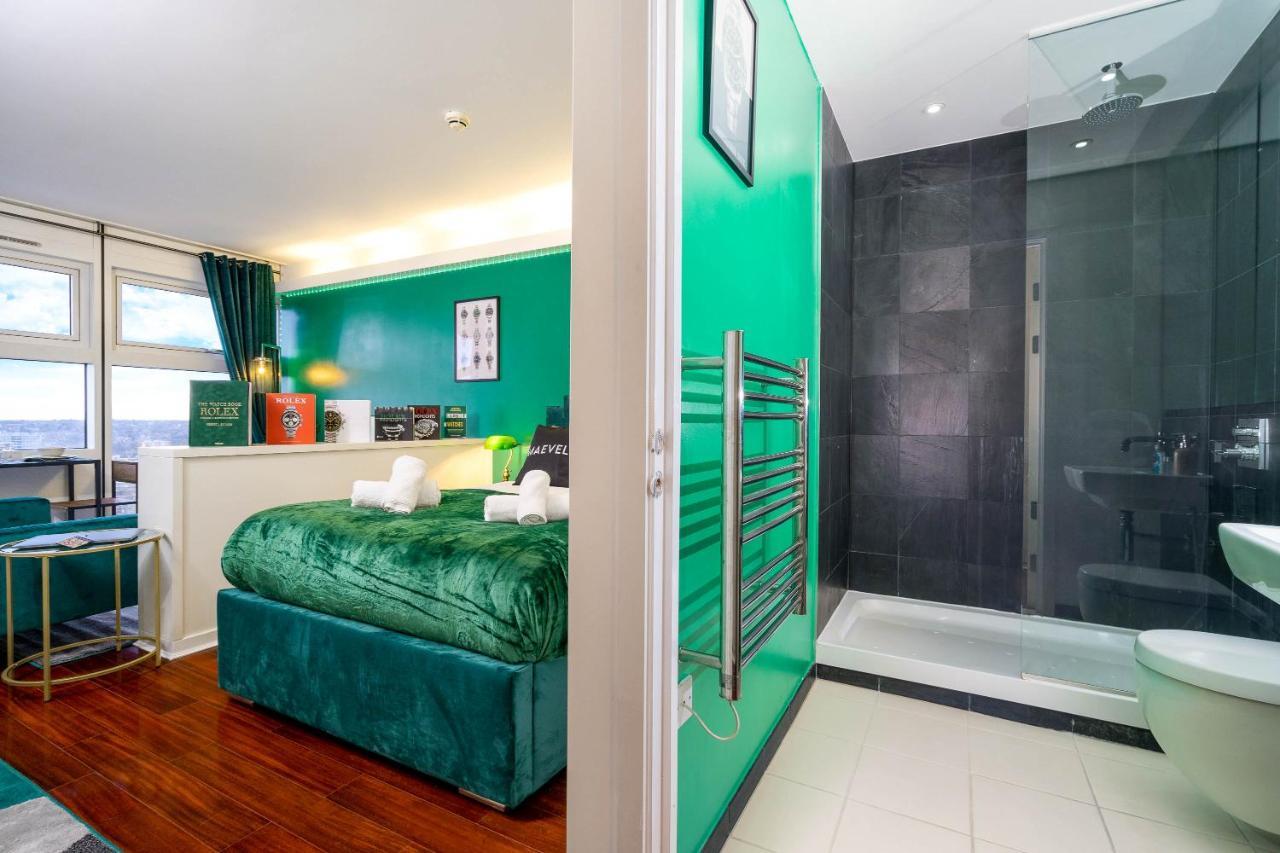 Maevela Apartments - Top Floor Rolex Themed Studio Apt Inside The Cube, Mailbox - Free Netflix & Wifi Birmingam Exterior foto