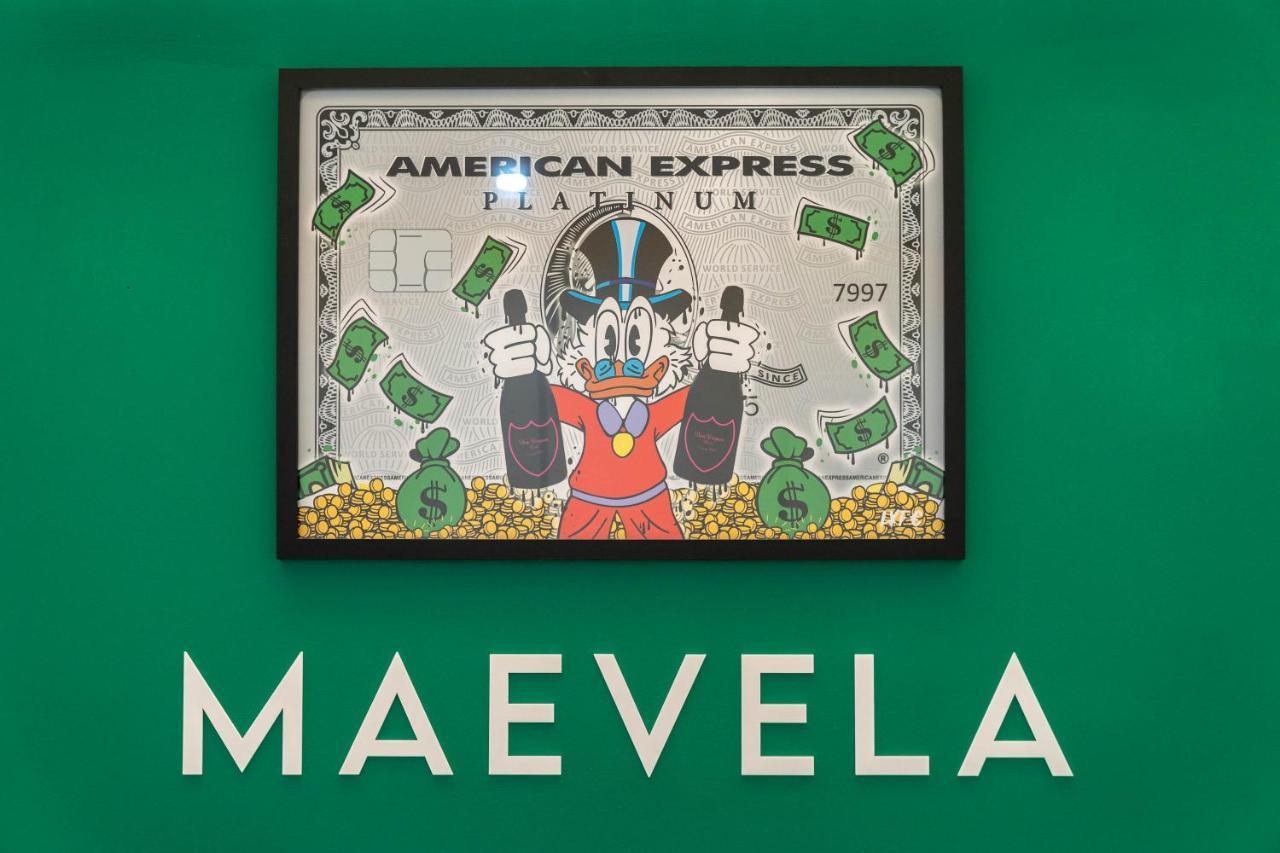 Maevela Apartments - Top Floor Rolex Themed Studio Apt Inside The Cube, Mailbox - Free Netflix & Wifi Birmingam Exterior foto